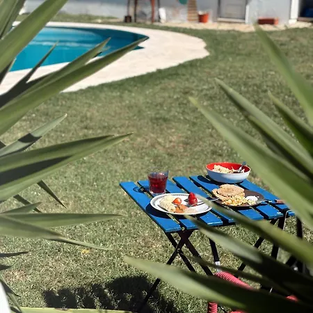 Carcavelos Surf Hostel Hostel