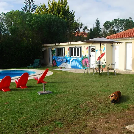 Carcavelos Surf Hostel Hostel