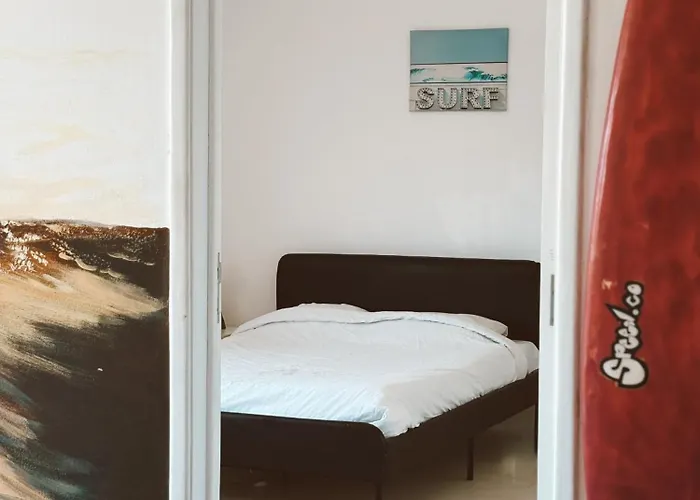 Sun & * Carcavelos (Lisbon)