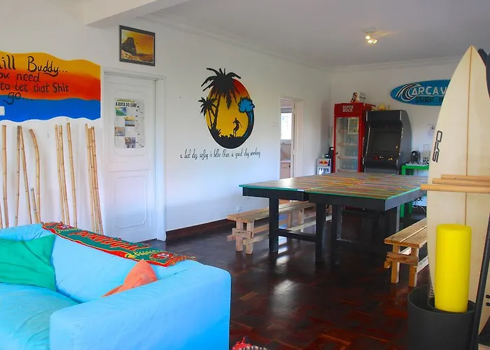 Sun & Hostel Carcavelos (Lisbon)