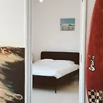 Surf Hostel *