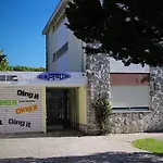 Carcavelos Surf Hostel Hostel