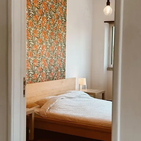Carcavelos Surf Hostel Beach