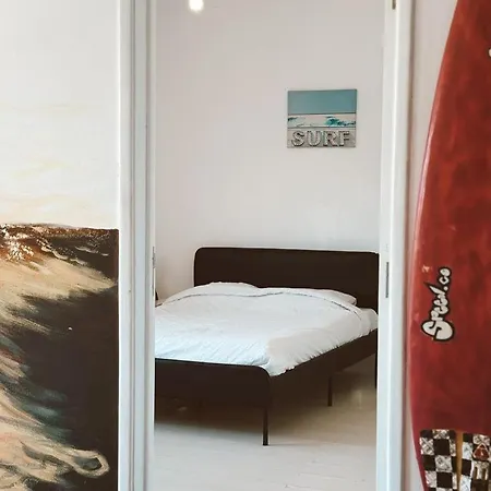 Carcavelos Surf Hostel Beach Hostel