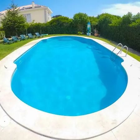 Carcavelos Surf Hostel Beach Hostel