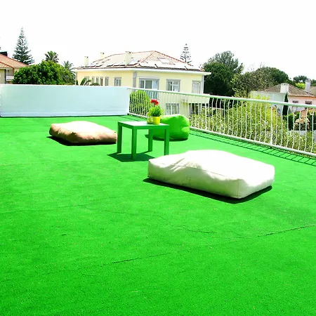 Sun & Hostel Carcavelos (Lisbon)