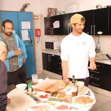 Sun & Hostel Carcavelos (Lisbon)