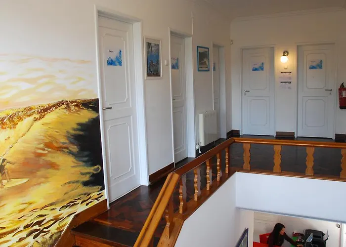 Sun & Hostel Carcavelos (Lisbon)