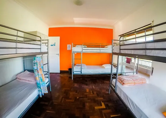 Sun & Hostel Carcavelos (Lisbon)