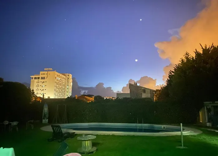 Carcavelos Surf Hostel Carcavelos (Lisbon)